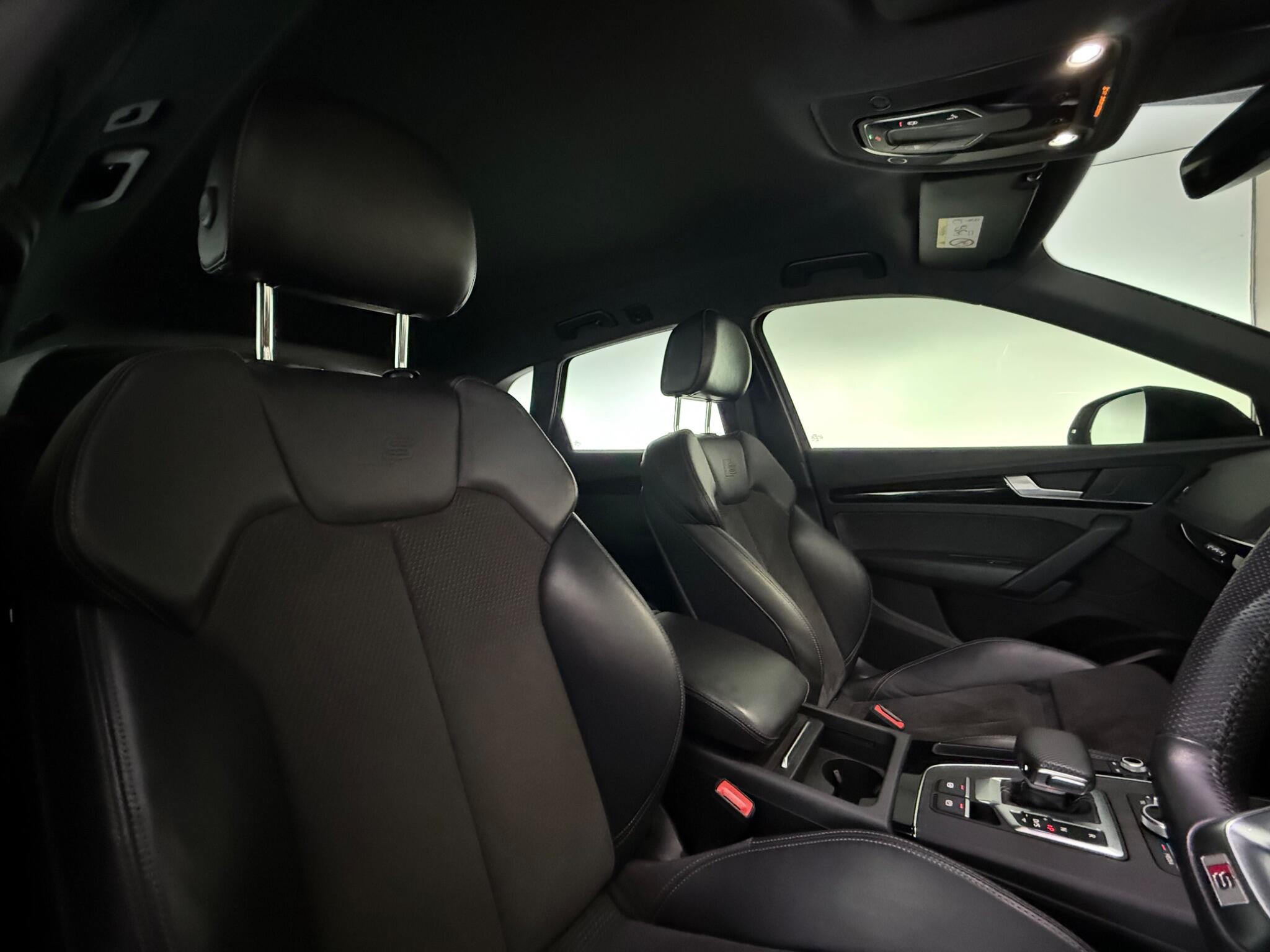 Audi Q5 view 35
