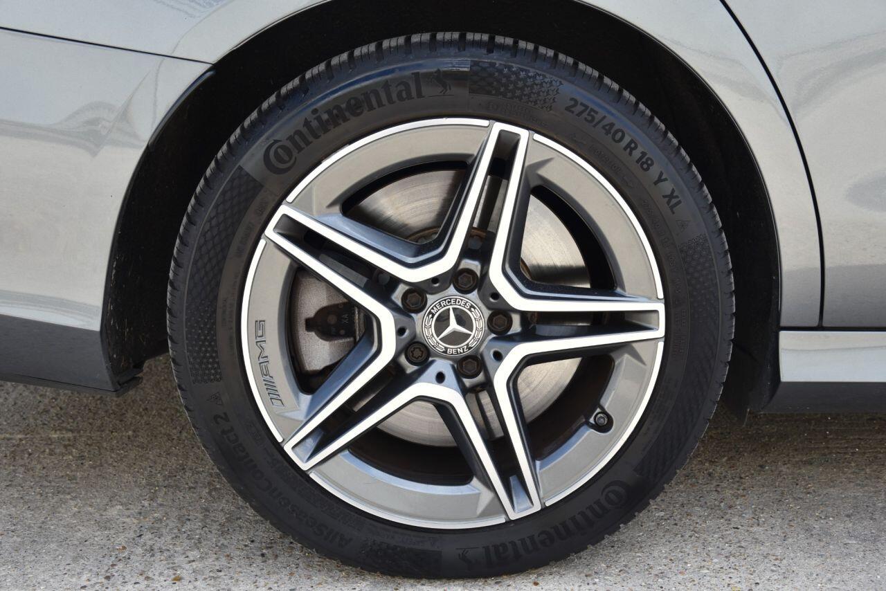 Mercedes-Benz E Class view 67
