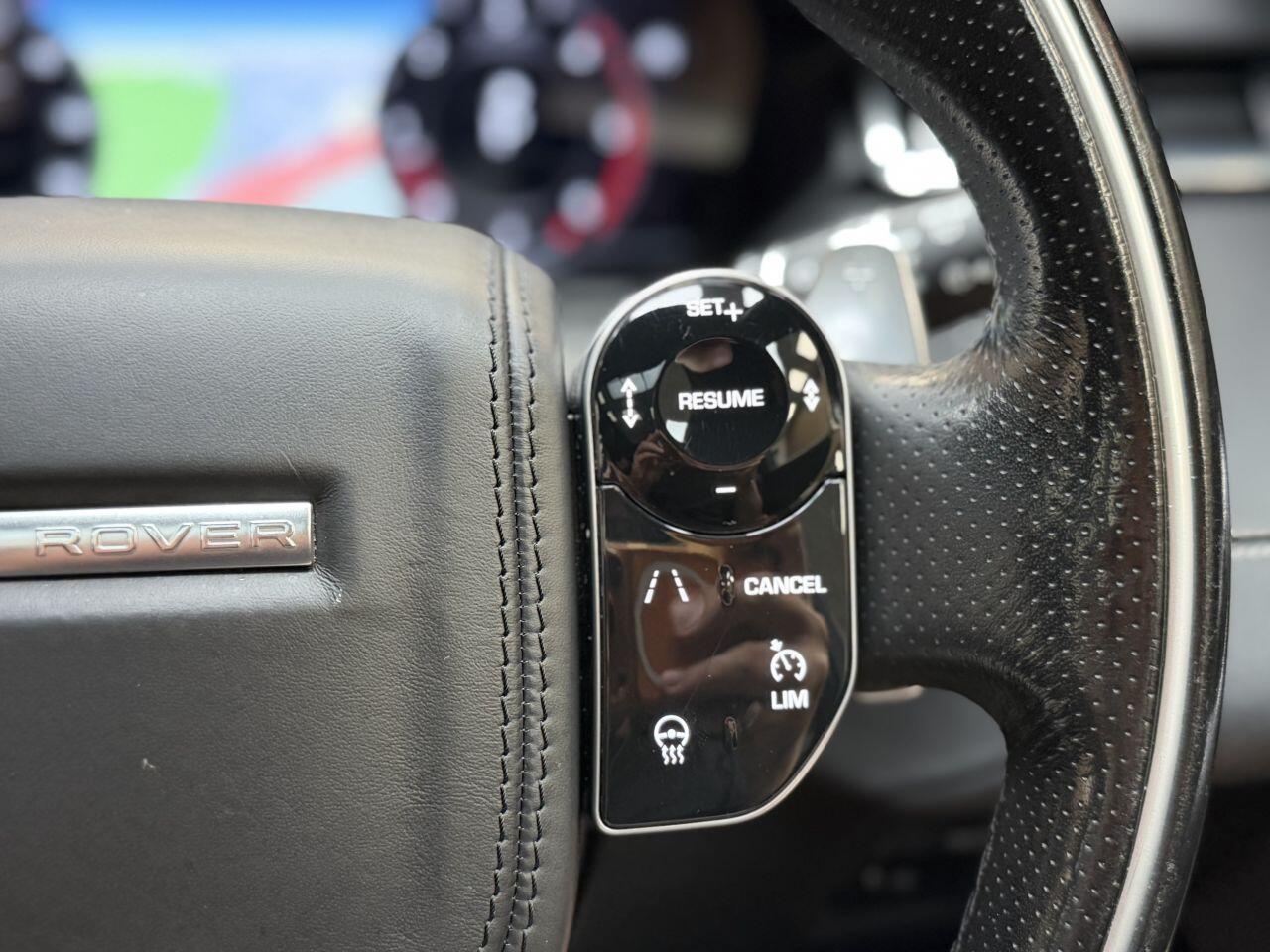 Land Rover Range Rover Velar view 29