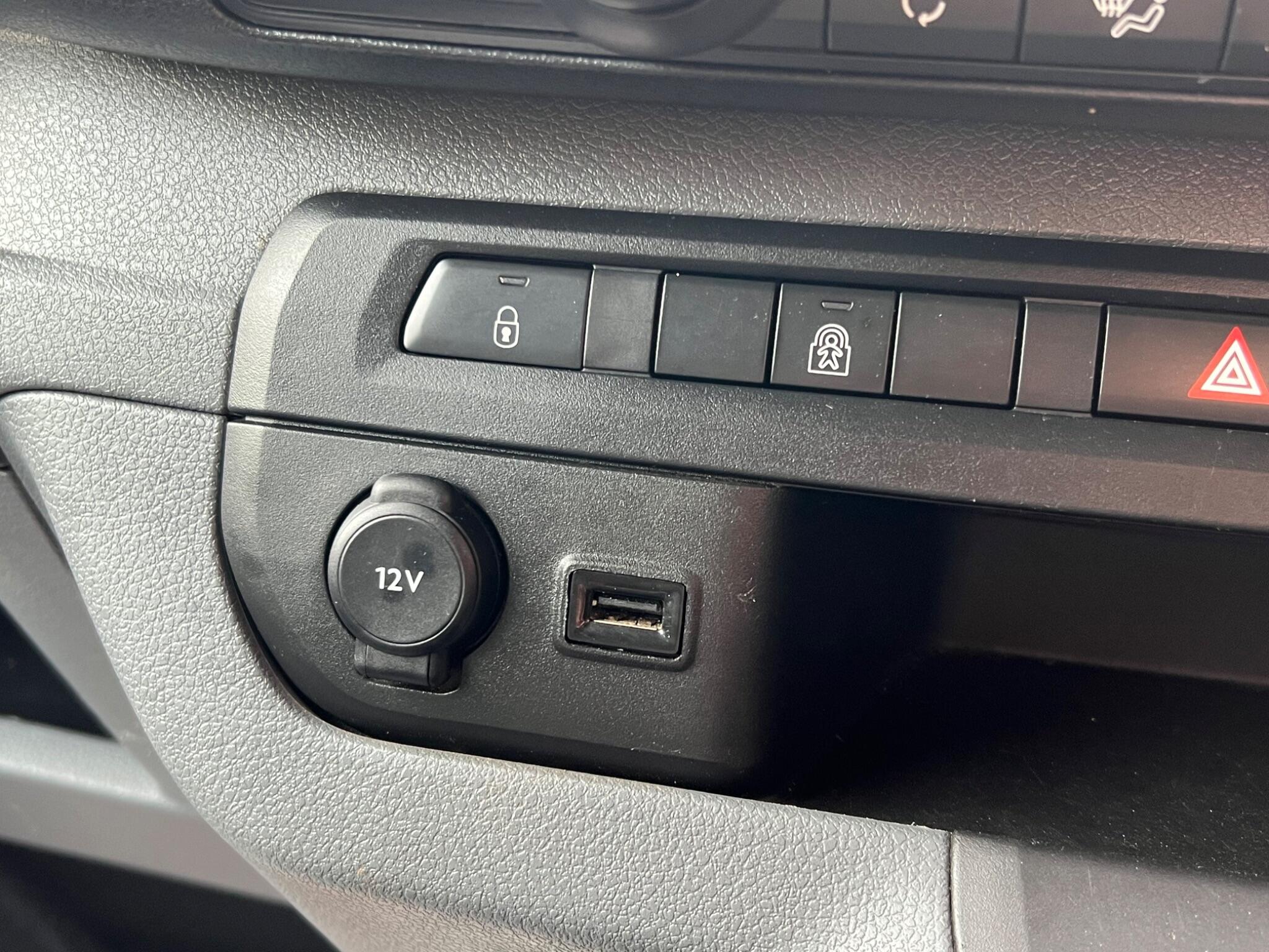 Peugeot Expert view 10