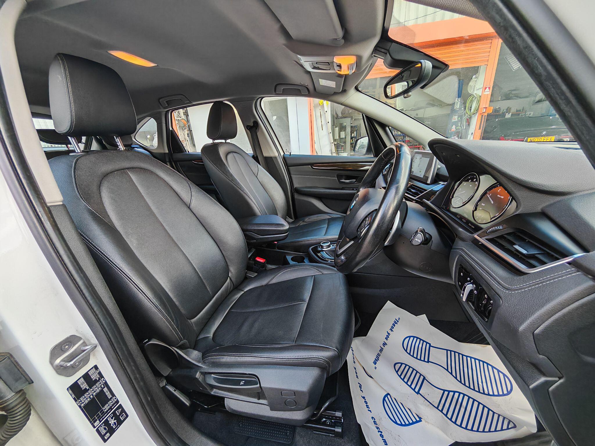 BMW 2 Series view 25