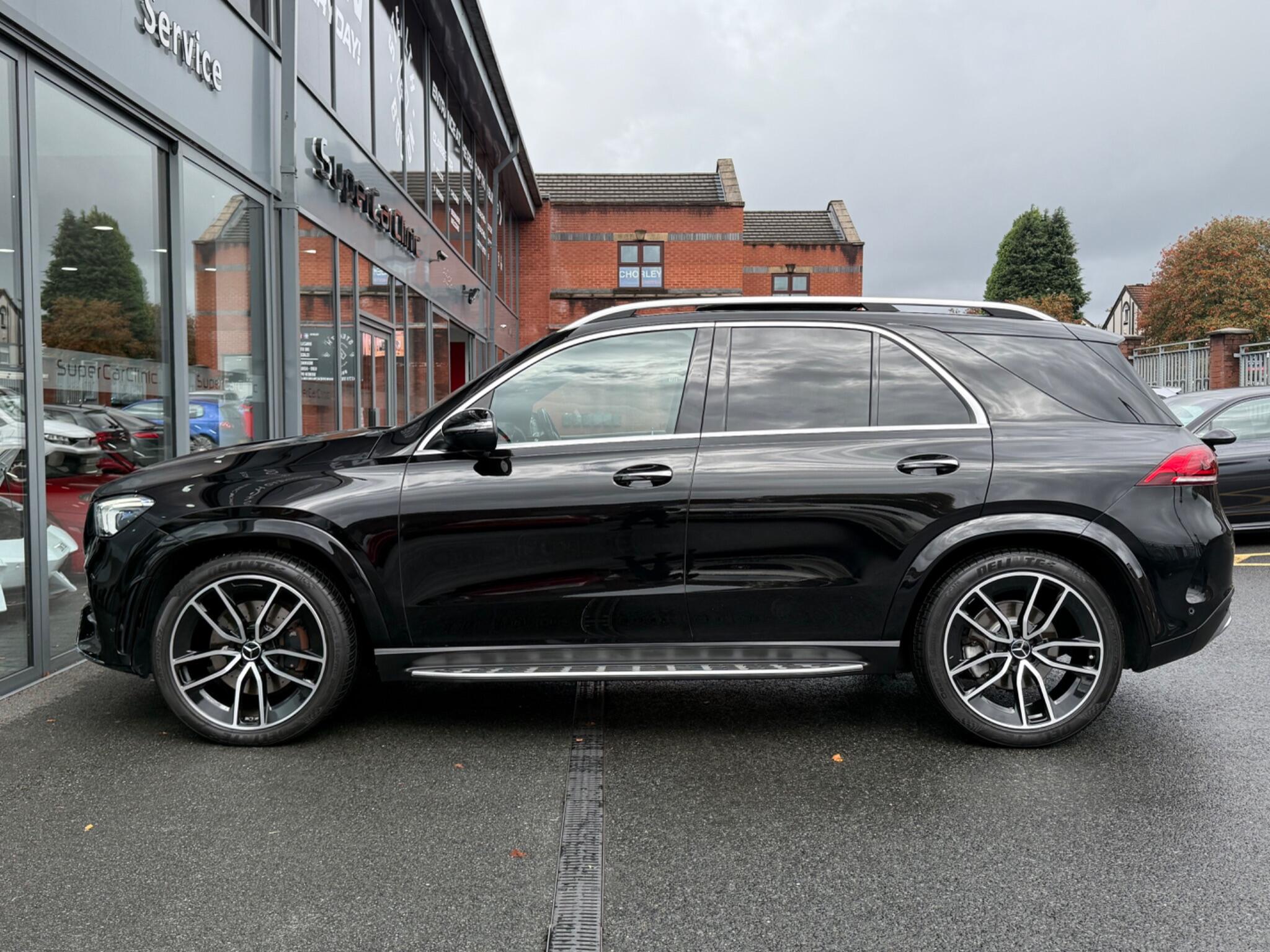 Mercedes-Benz Gle view 11