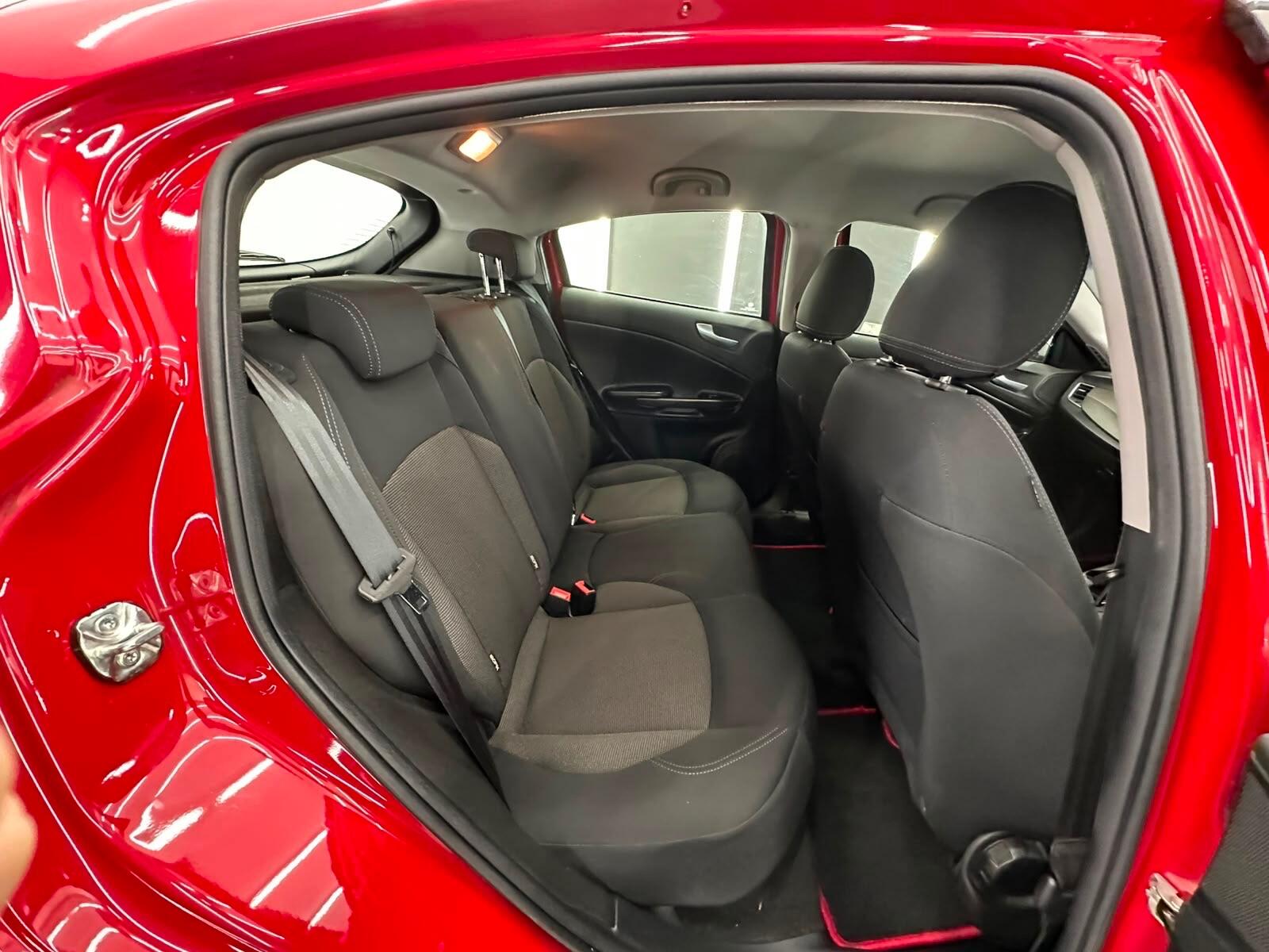 Alfa Romeo Giulietta view 28