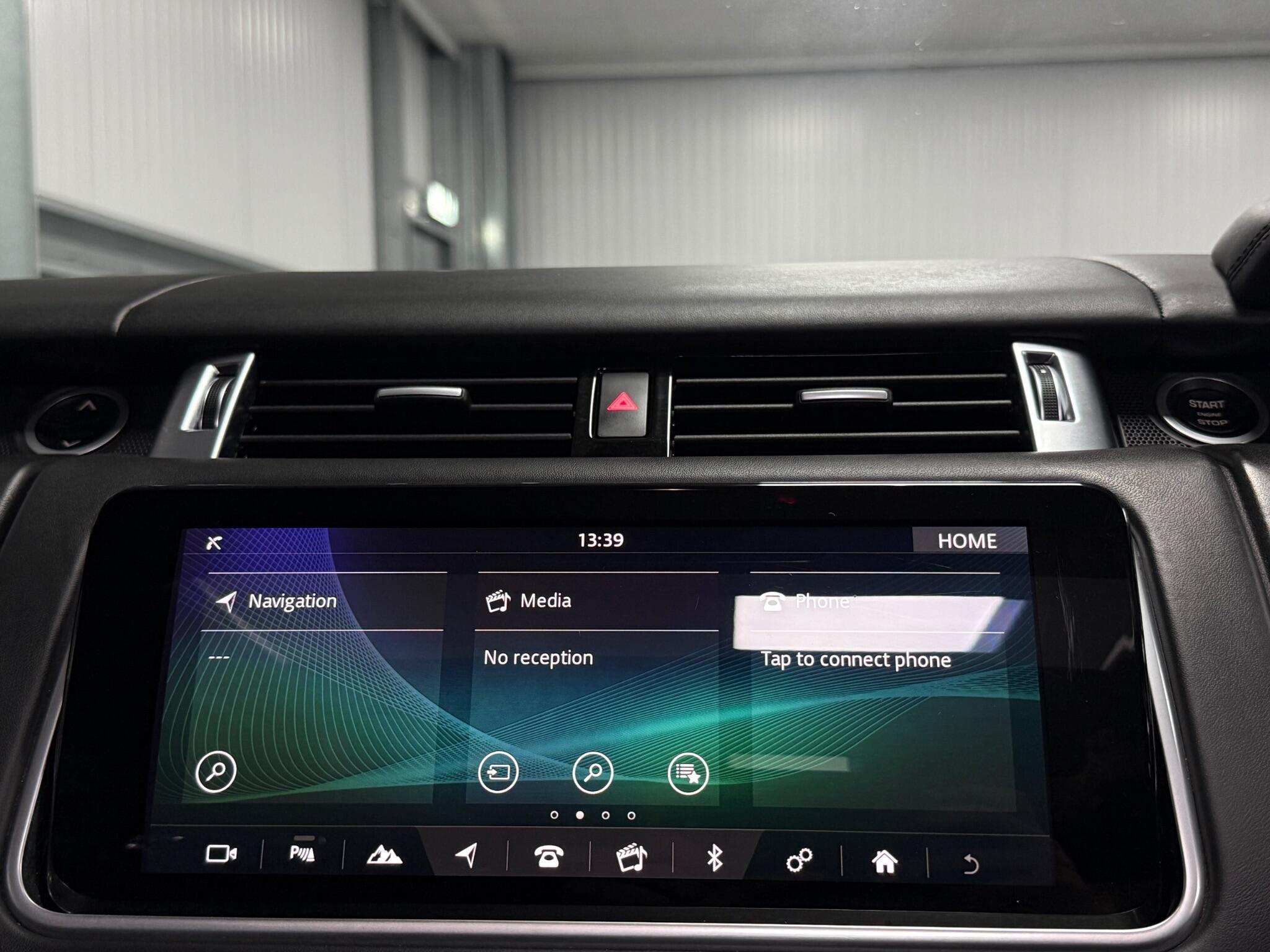 Land Rover Range Rover Sport view 37