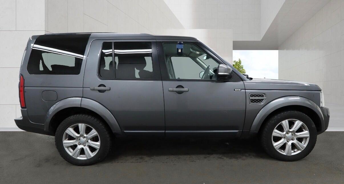 Land Rover Discovery 4 view 7