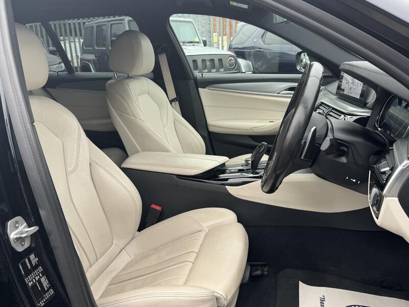 2017 BMW 5 Series image 31