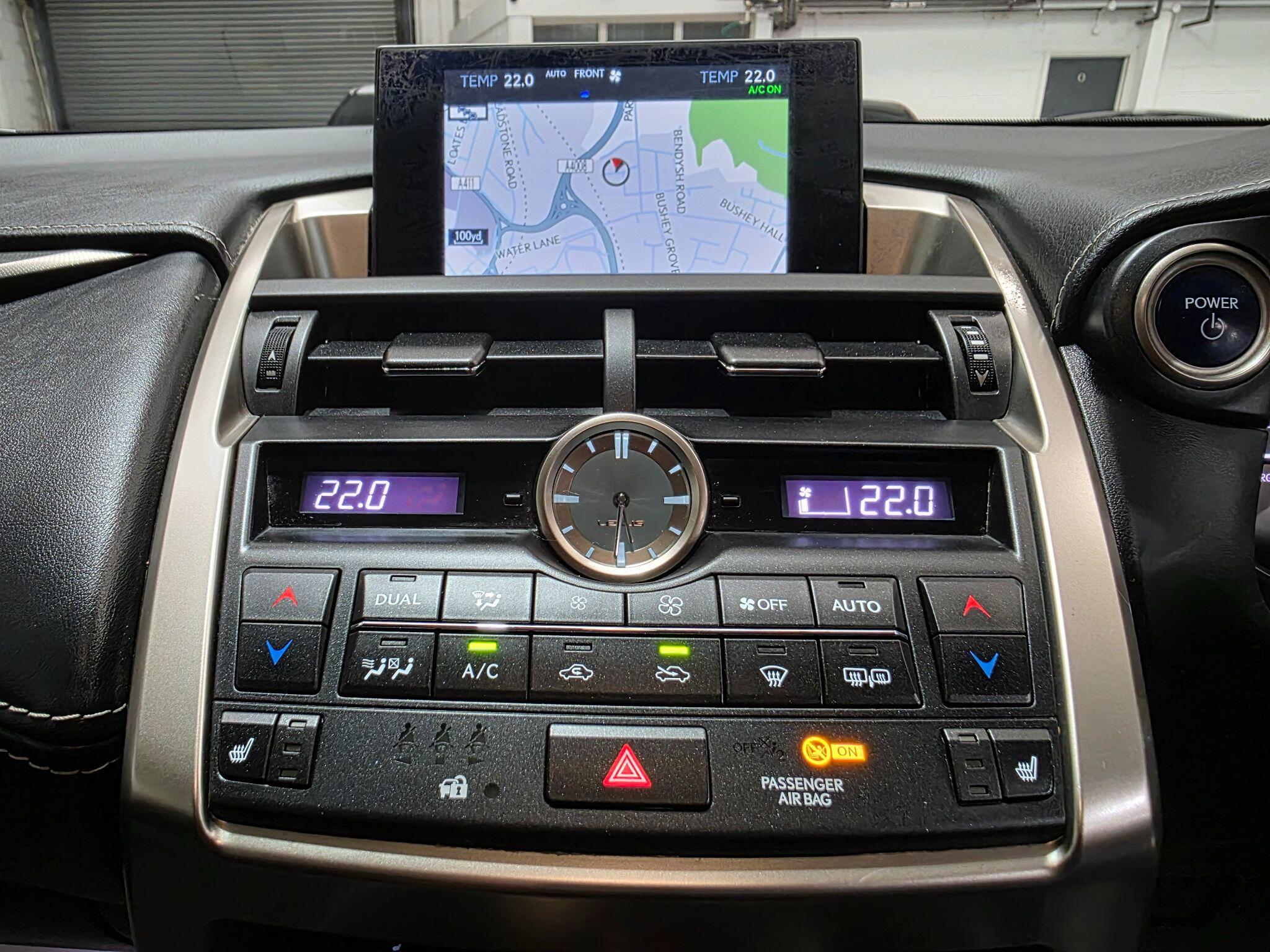 Lexus NX view 9