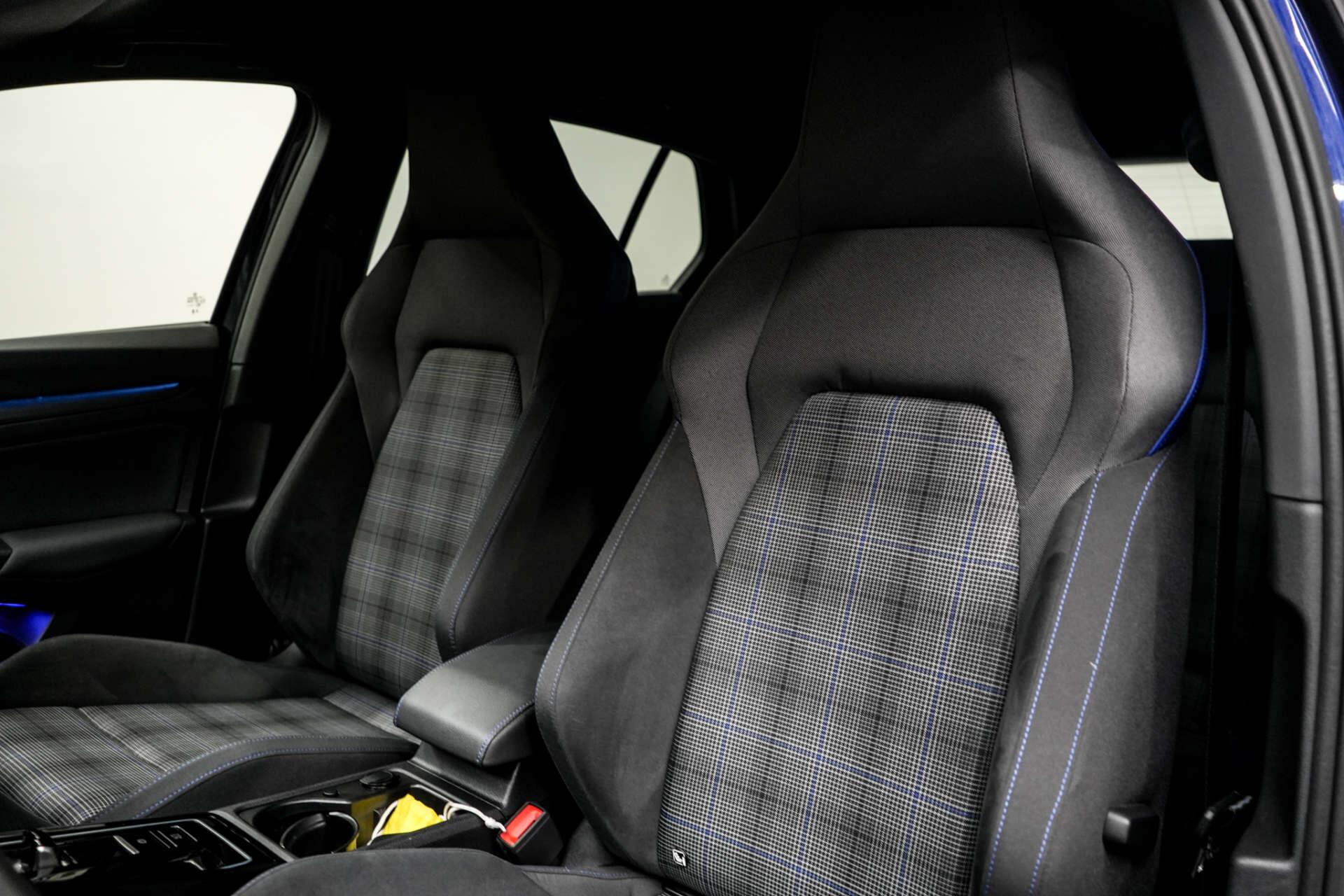 Volkswagen Golf view 12