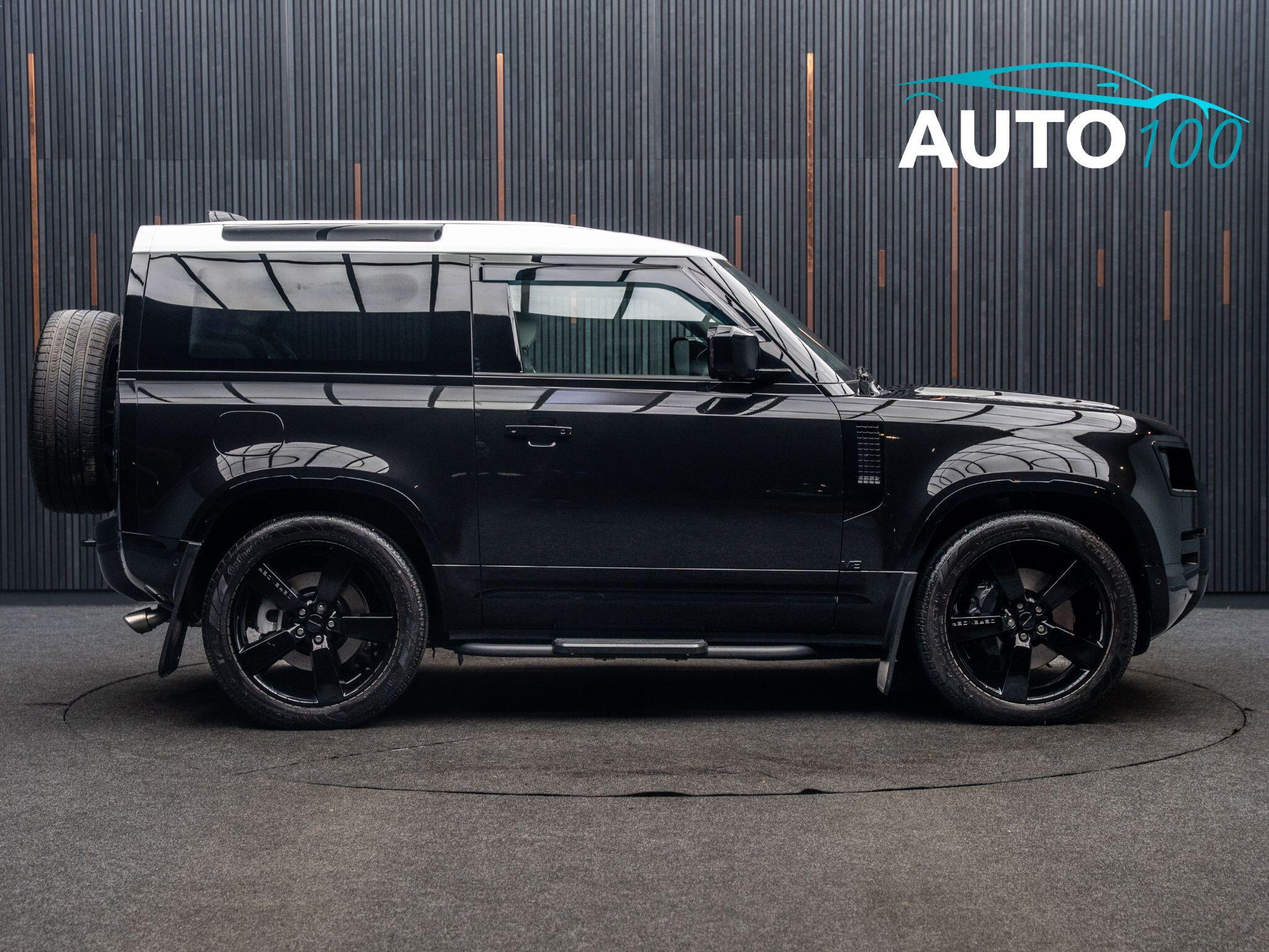 Land Rover Defender view 13