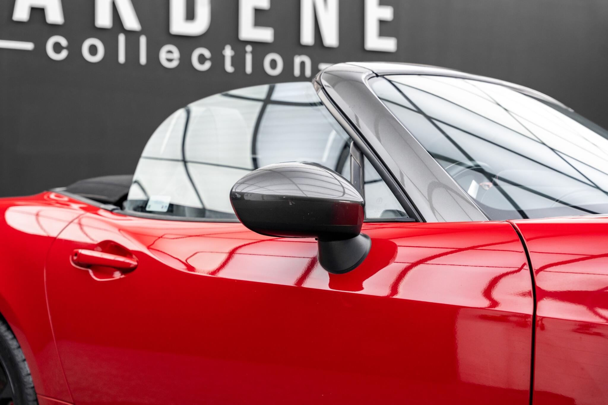 Abarth 124 Spider view 32