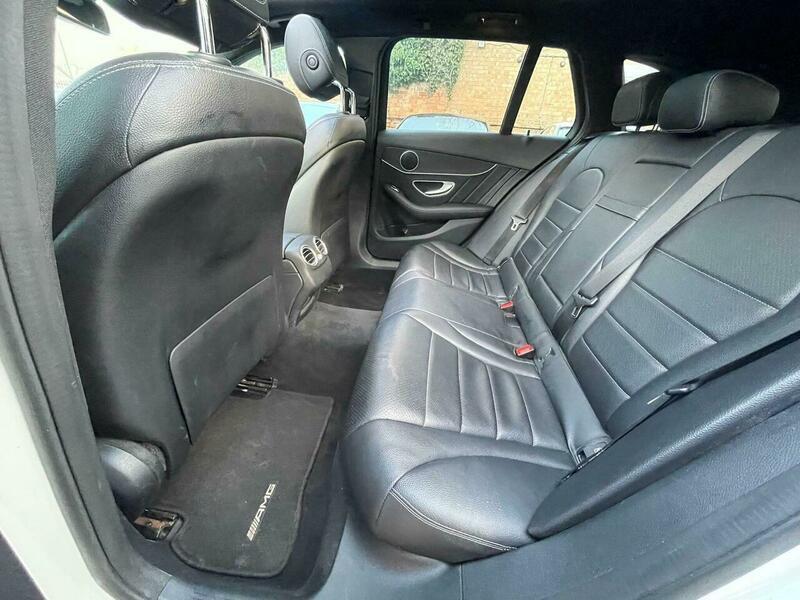 2016 Mercedes-Benz C Class image 39