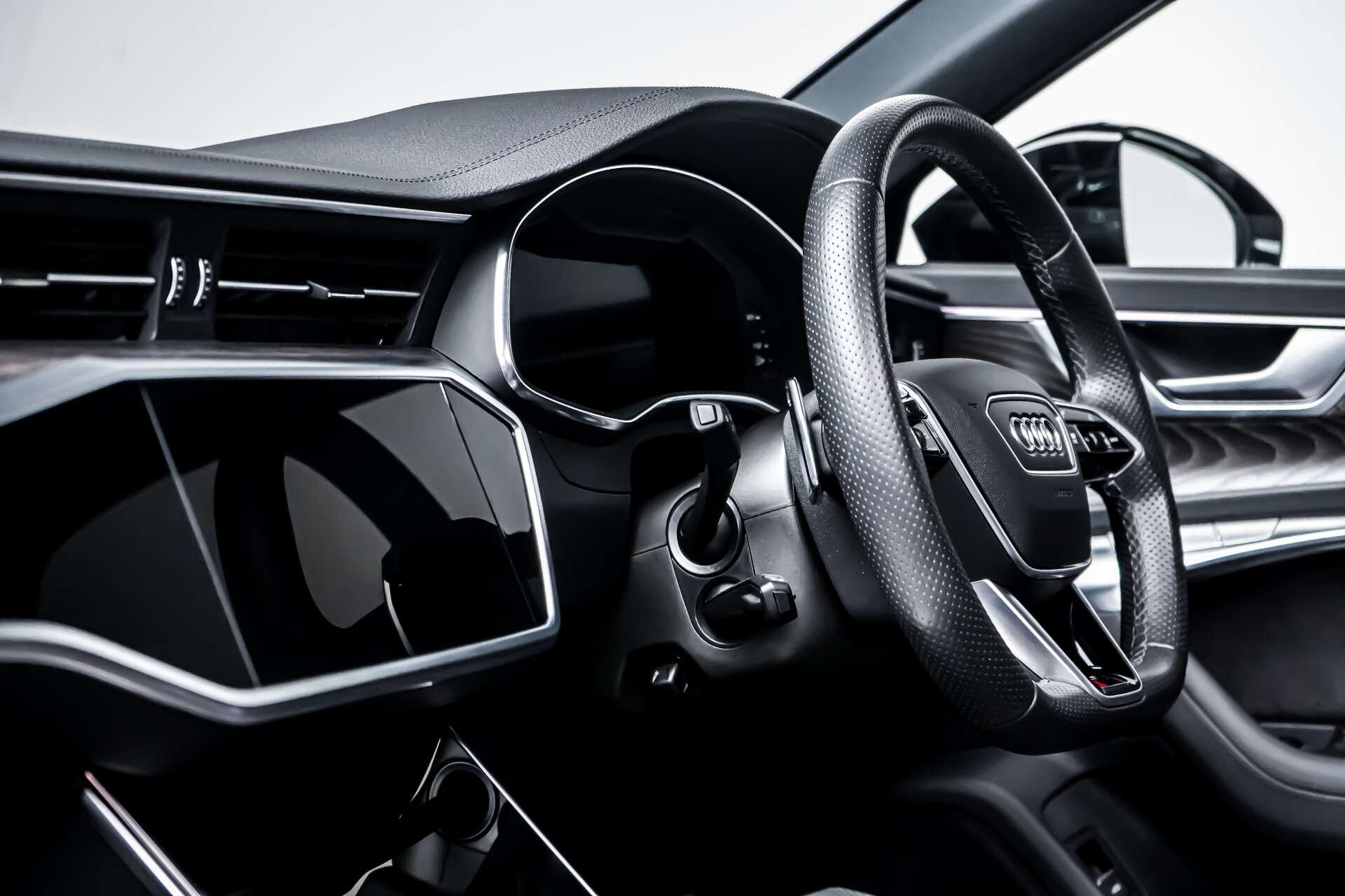 Audi RS6 Avant view 23