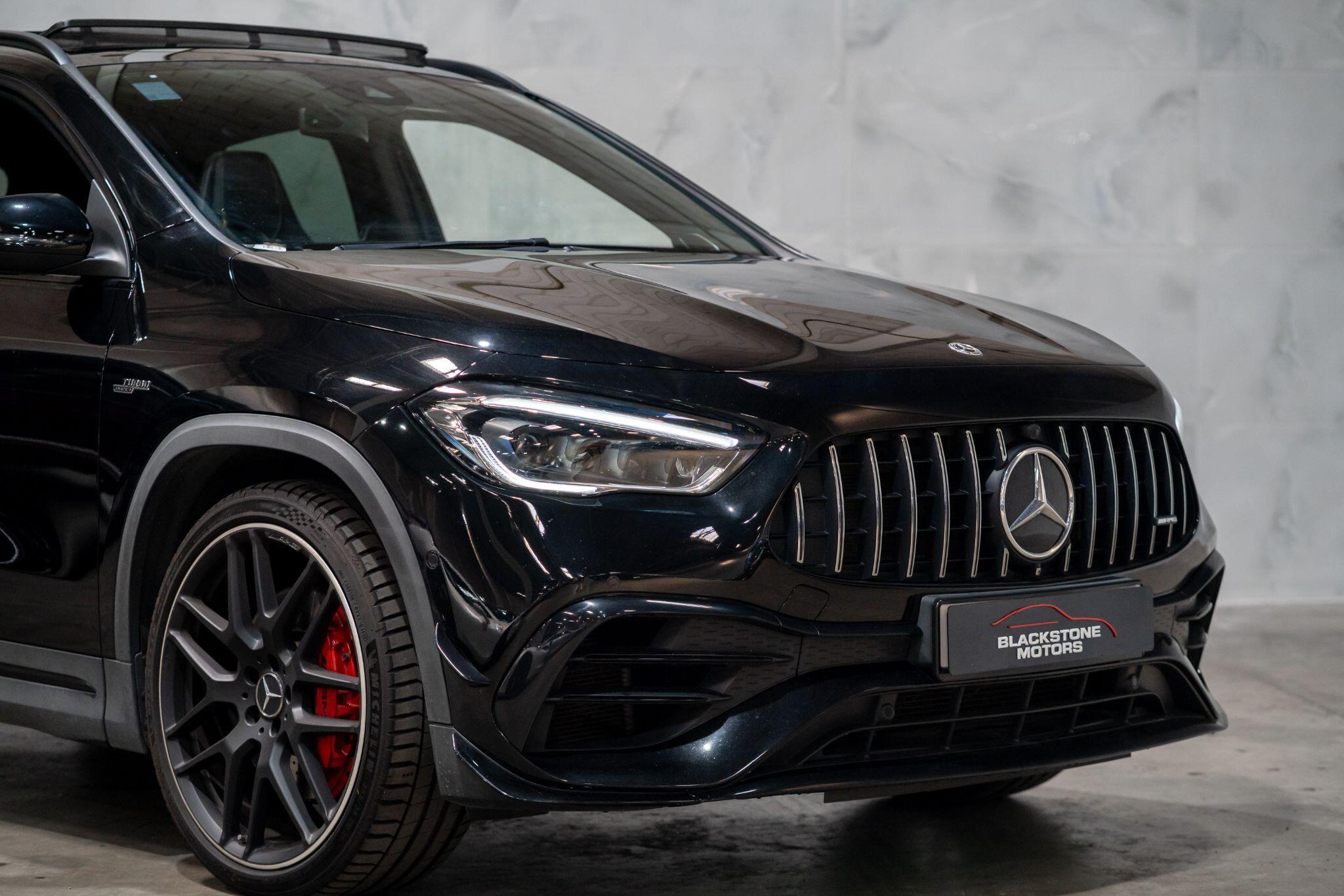Mercedes-Benz Gla view 42
