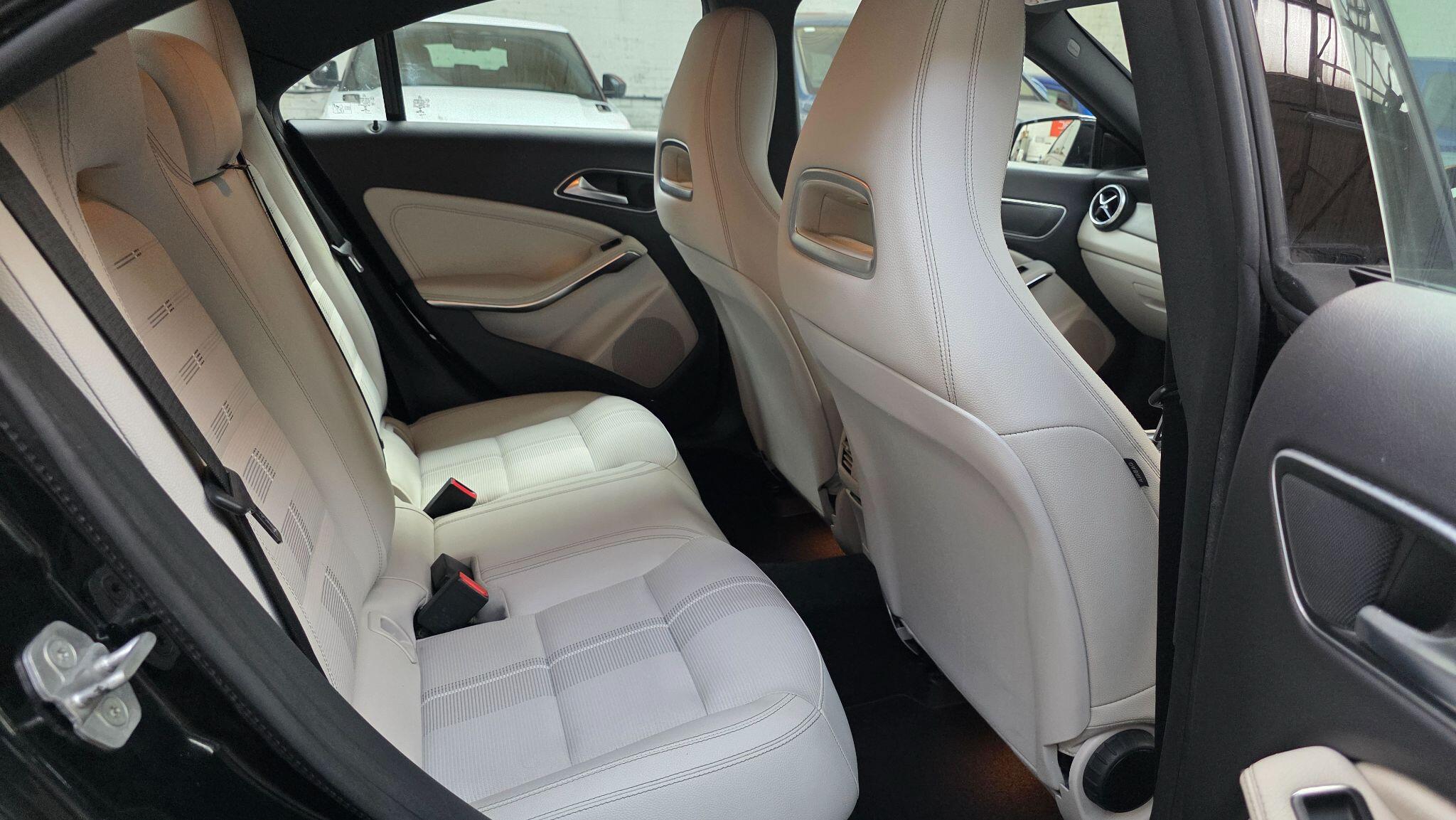 Mercedes-Benz Cla view 13