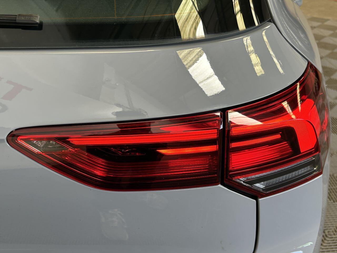 Volkswagen Golf view 24