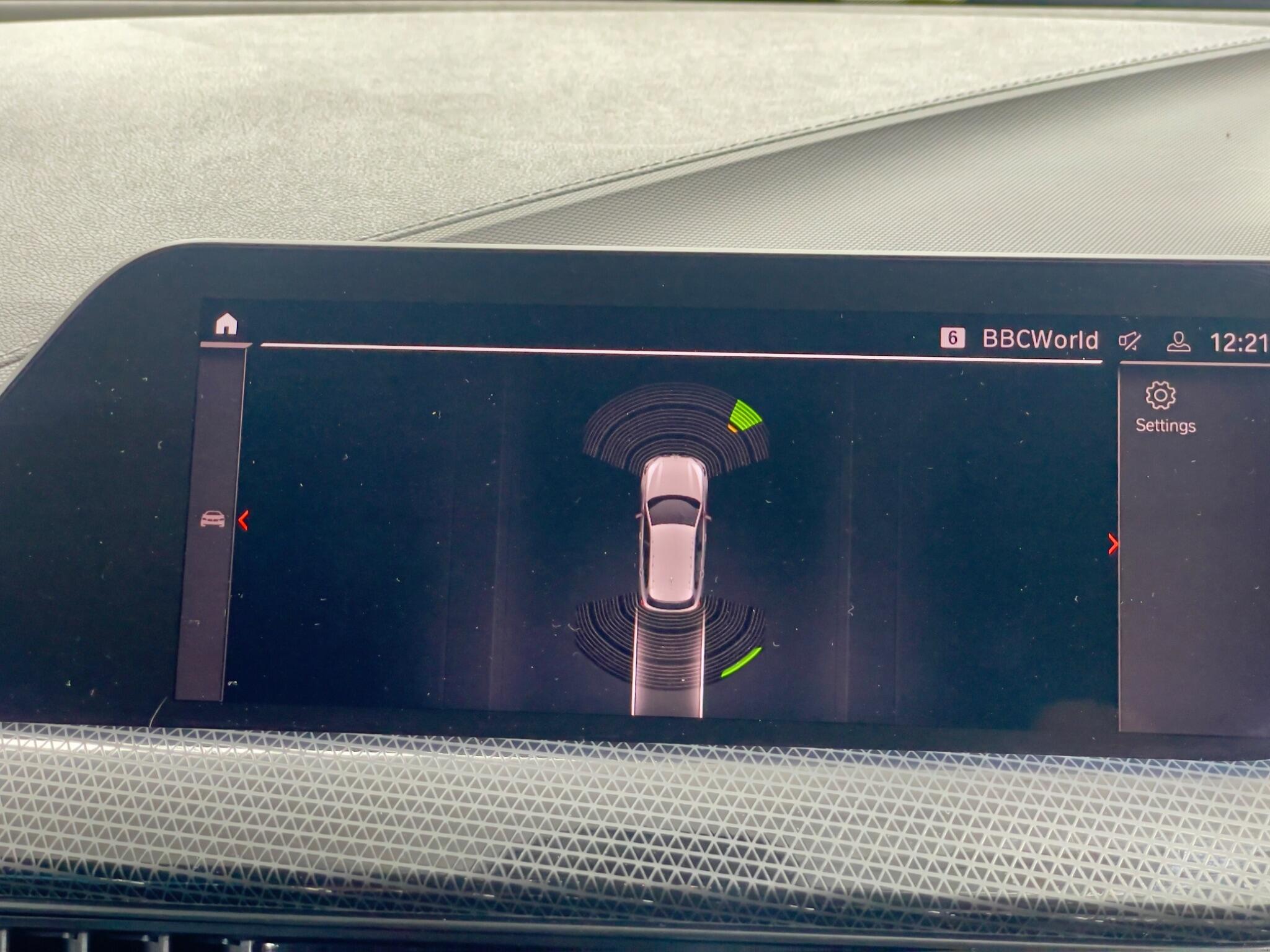 BMW 1 Series view 11