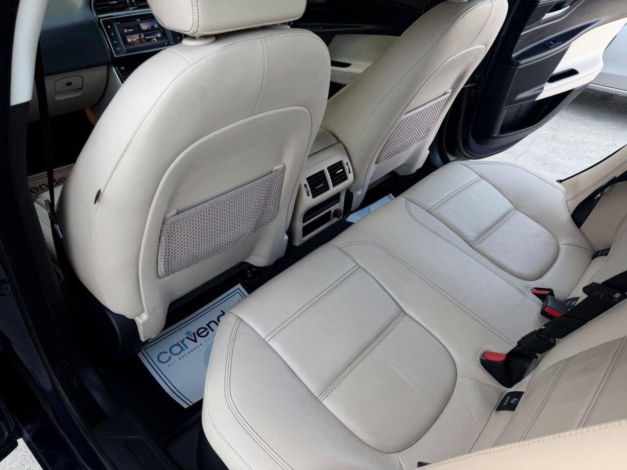 Jaguar Xe view 14