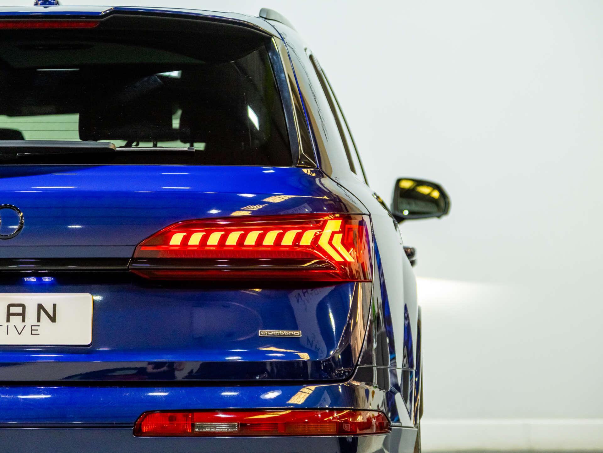 Audi Q7 view 25