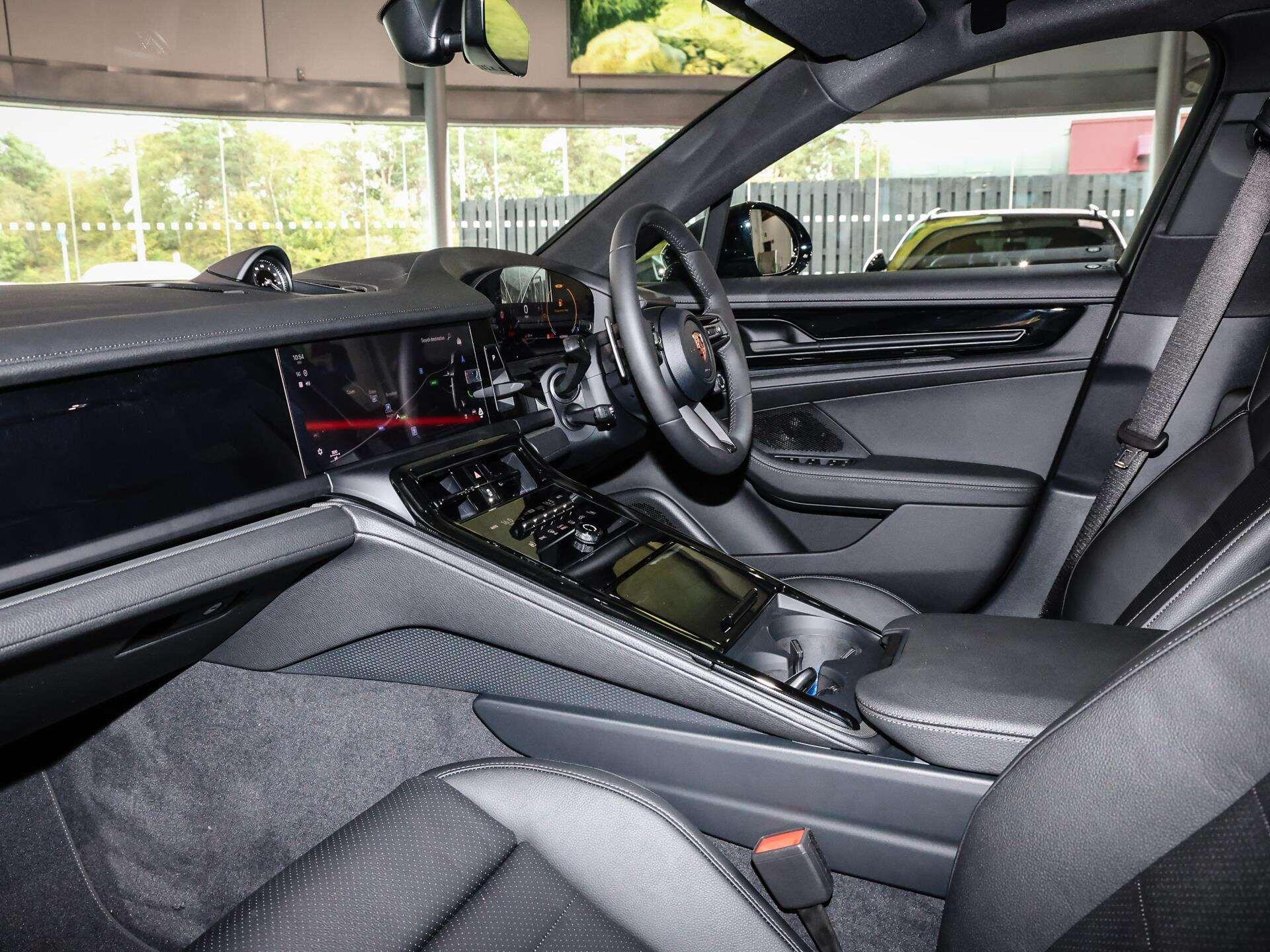 Porsche Panamera view 5