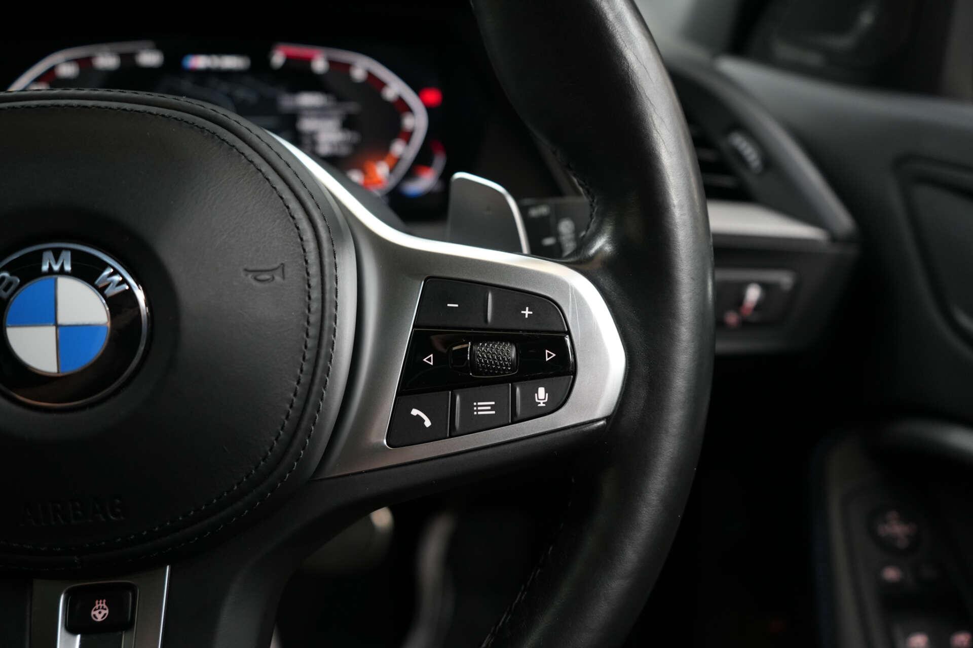 BMW 1 Series view 42