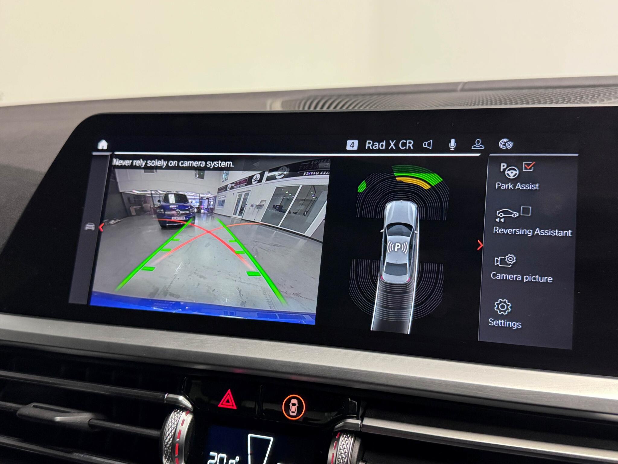BMW 3 Series view 11