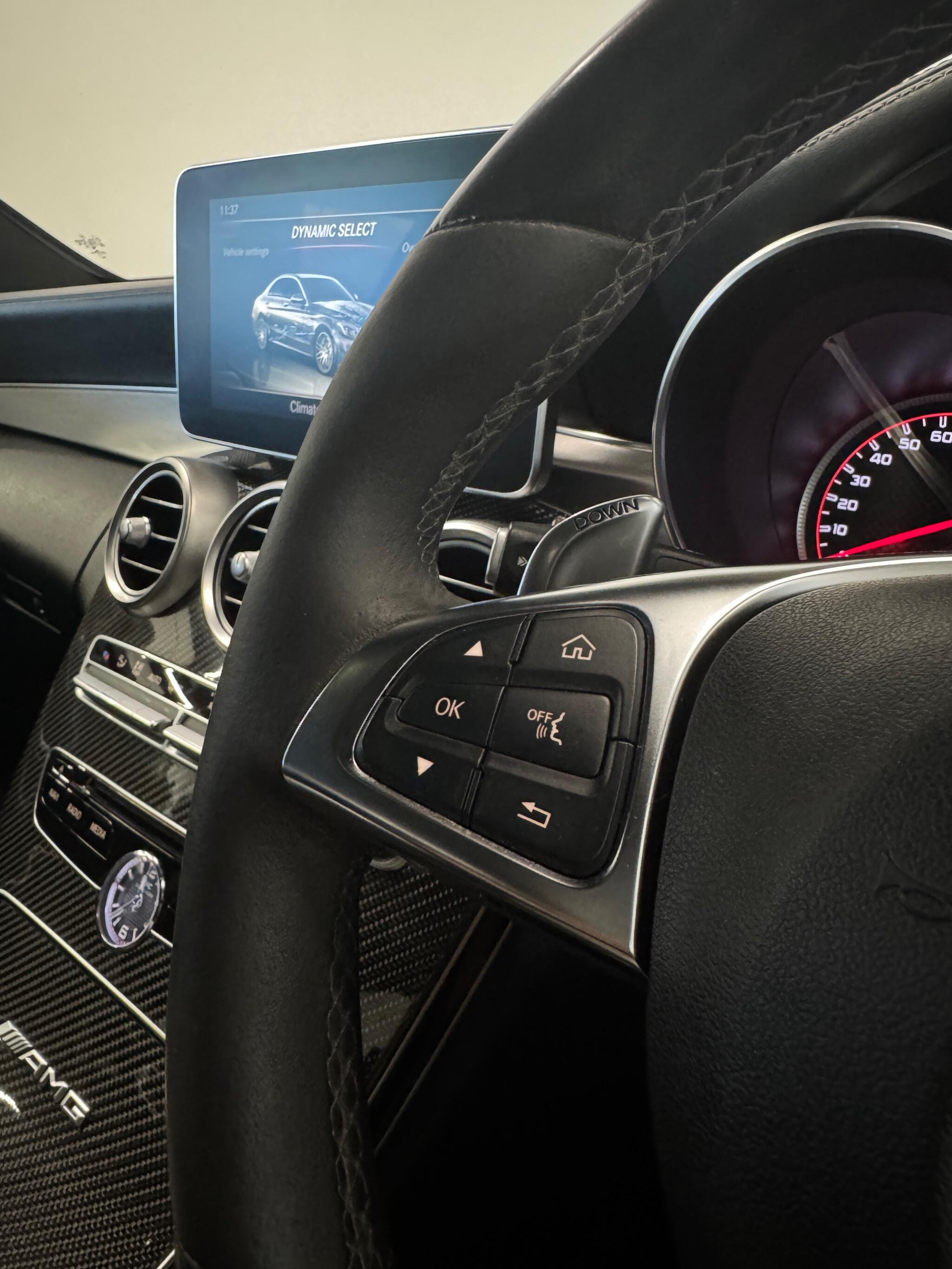Mercedes-Benz C-Class view 28