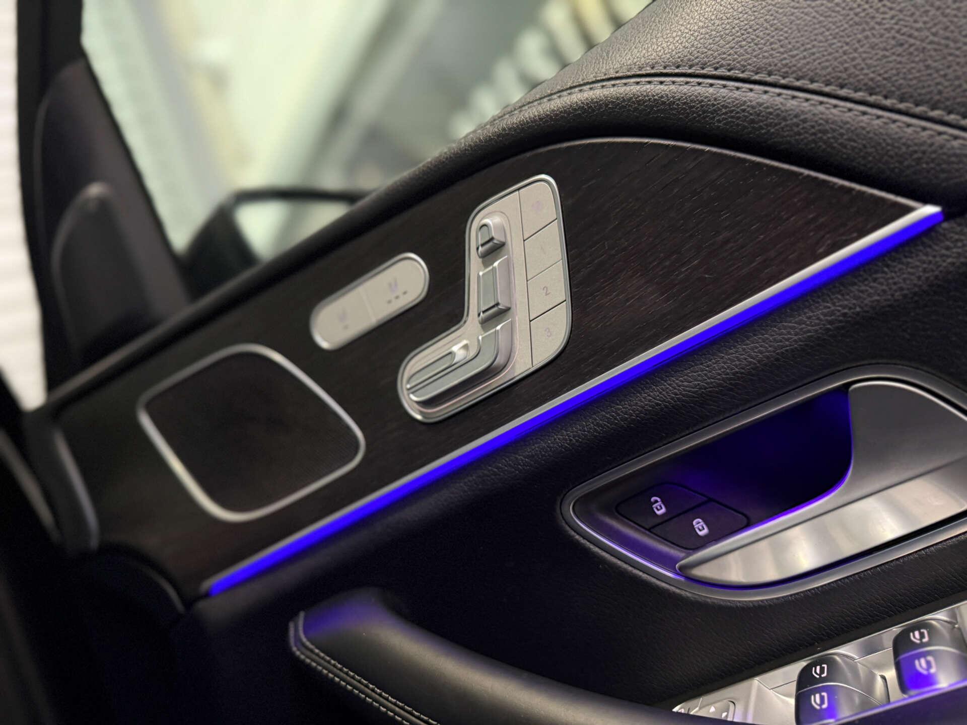 Mercedes-Benz GLE view 23