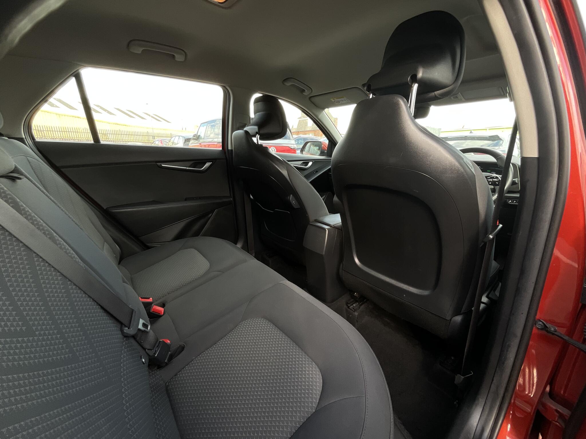 Kia Niro view 5