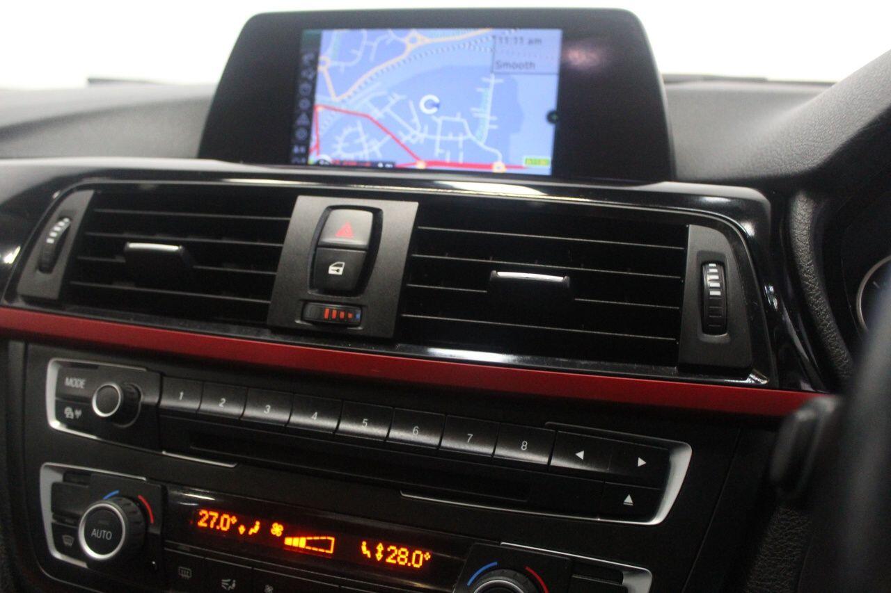 BMW 3 Series view 40