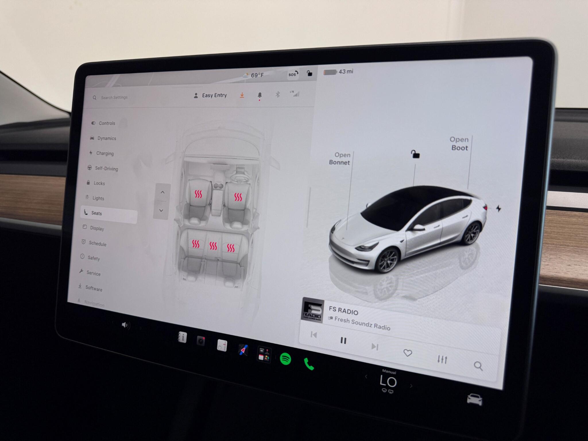 Tesla Model 3 view 43