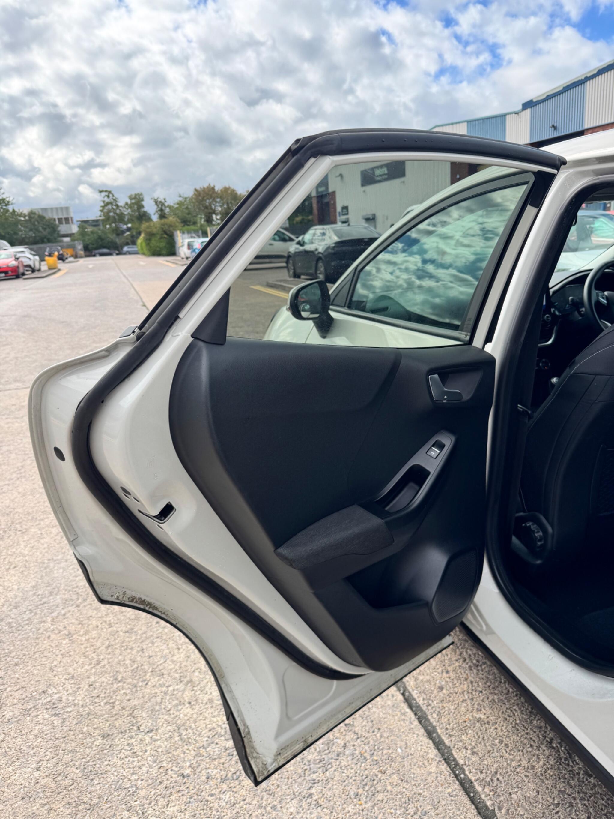 Ford Puma view 30