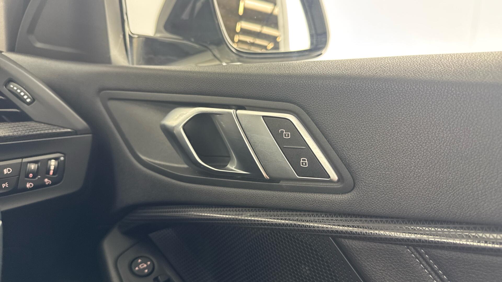 BMW 1 Series view 46