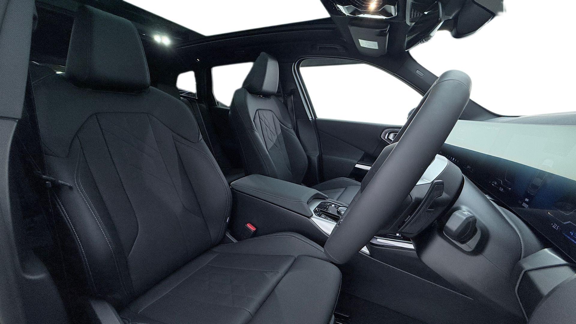 BMW X3 view 11