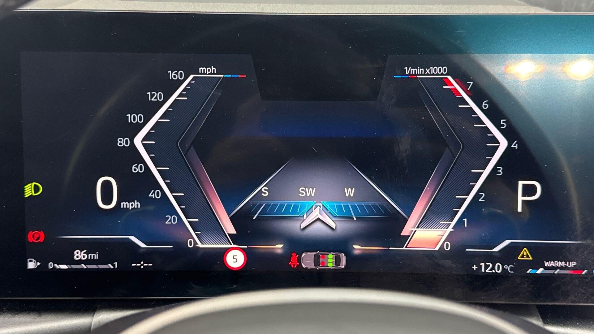 BMW 3 Series view 9