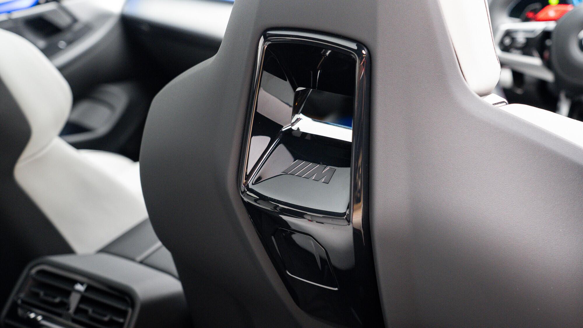 BMW M5 view 22