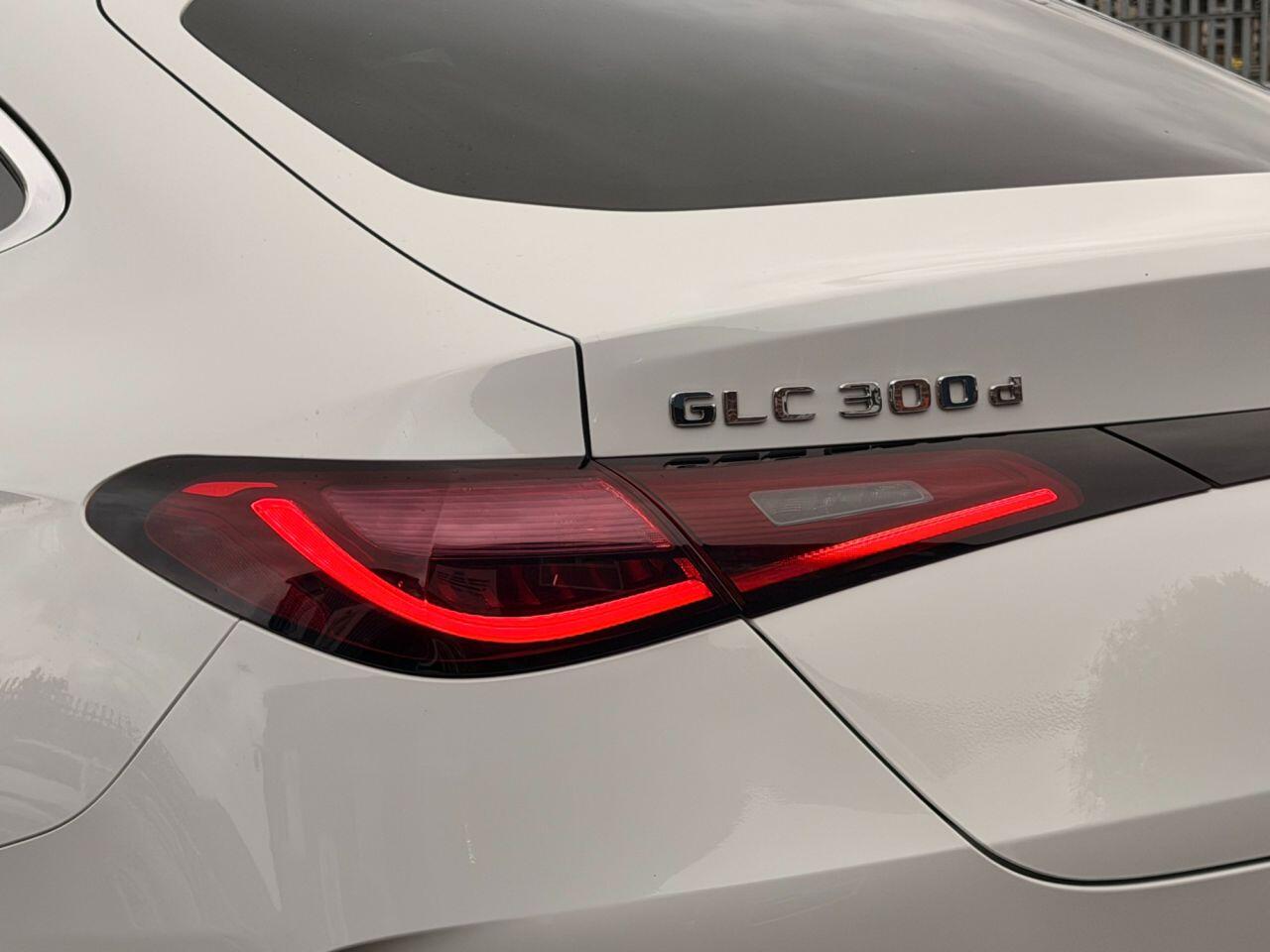 Mercedes-Benz GLC view 17
