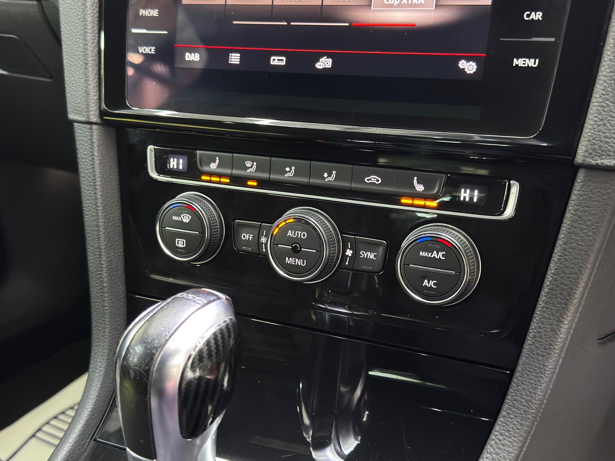 Volkswagen Golf view 13
