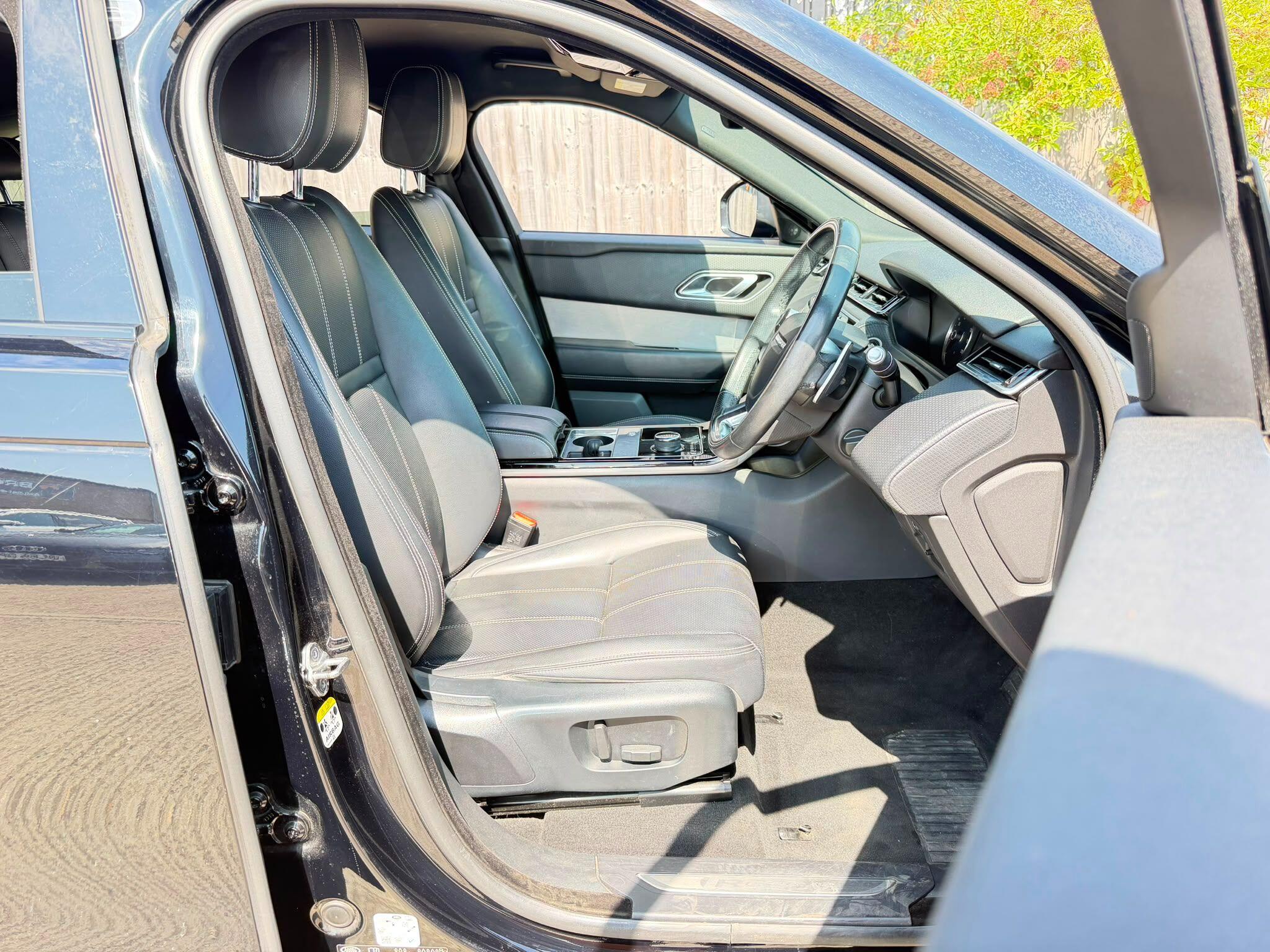 Land Rover Range Rover Velar view 8