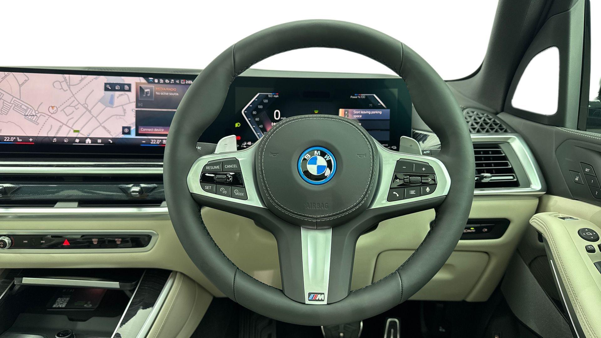BMW X5 view 5