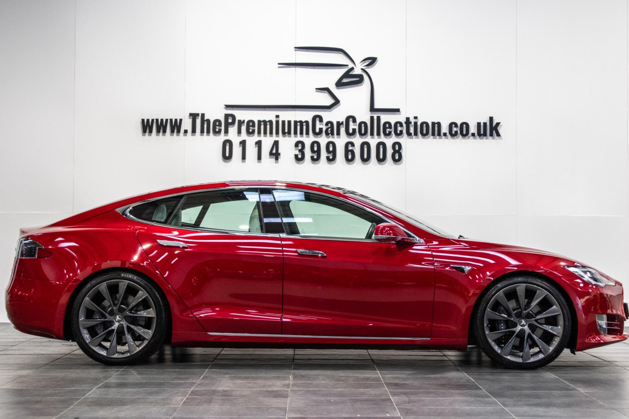 Tesla Model S view 5
