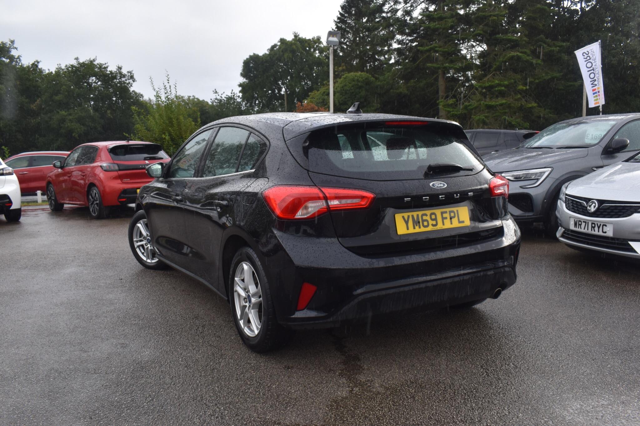 Focus - 1.5 EcoBlue Zetec Euro 6 (s/s) 5dr - Image 3