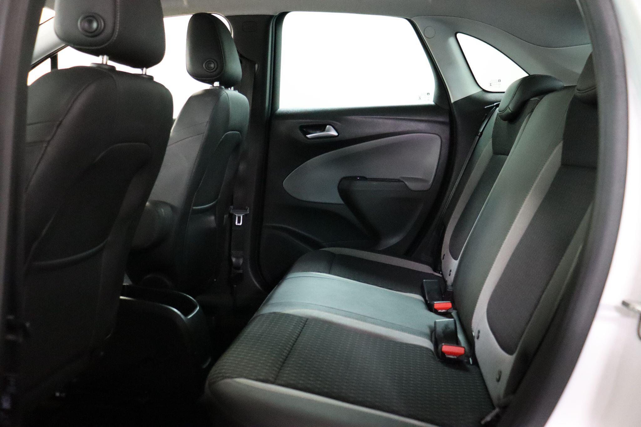 Vauxhall Crossland X view 42