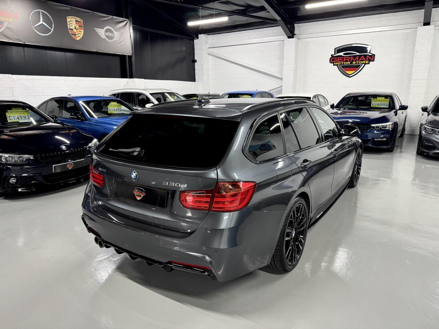 BMW 3 Series view 3