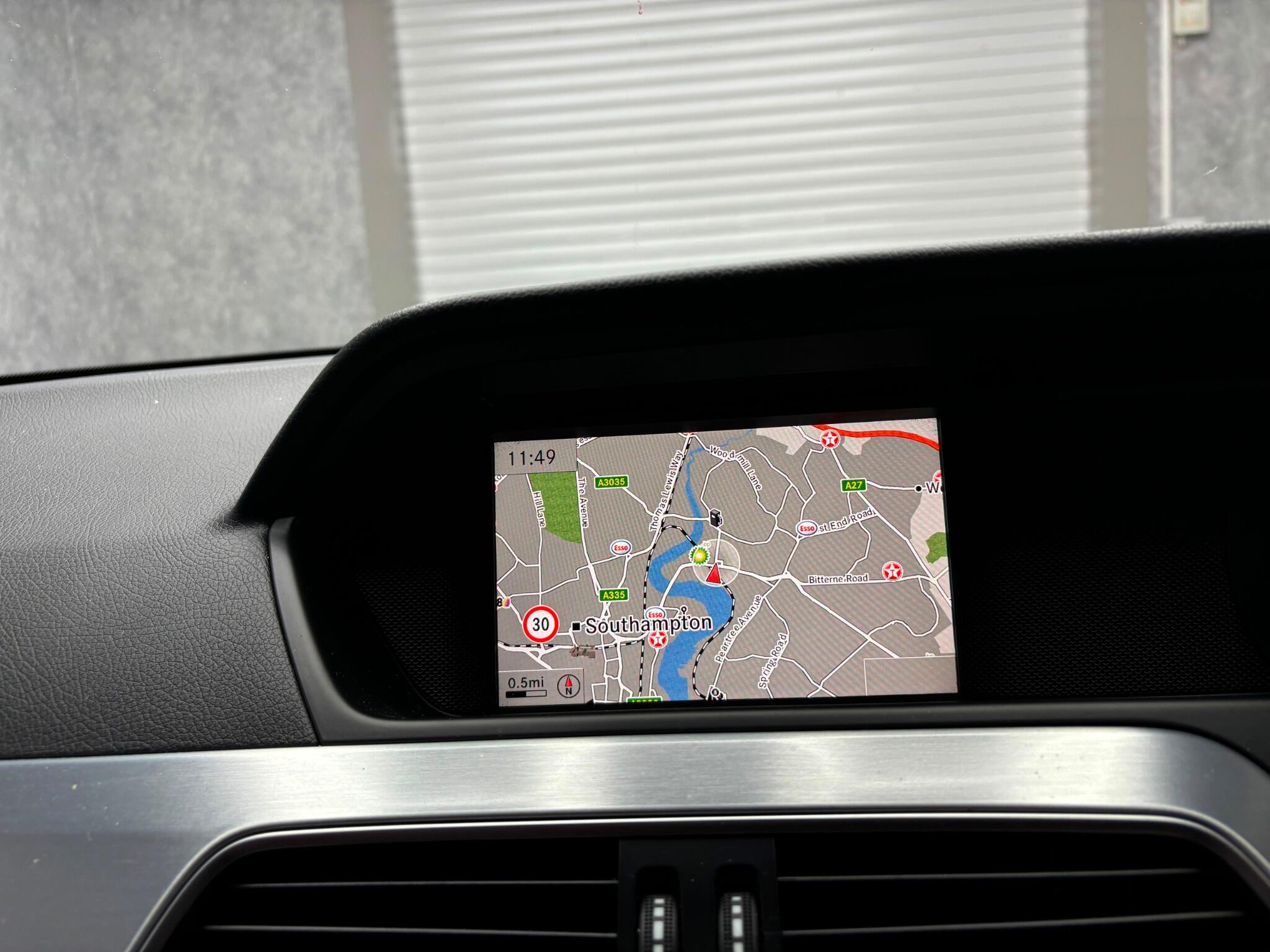 Mercedes-Benz C Class view 18
