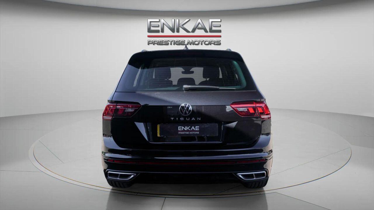 Volkswagen Tiguan view 5