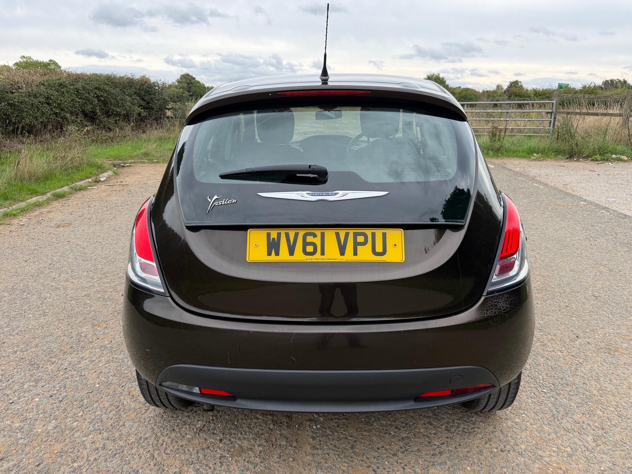 Chrysler Ypsilon view 5