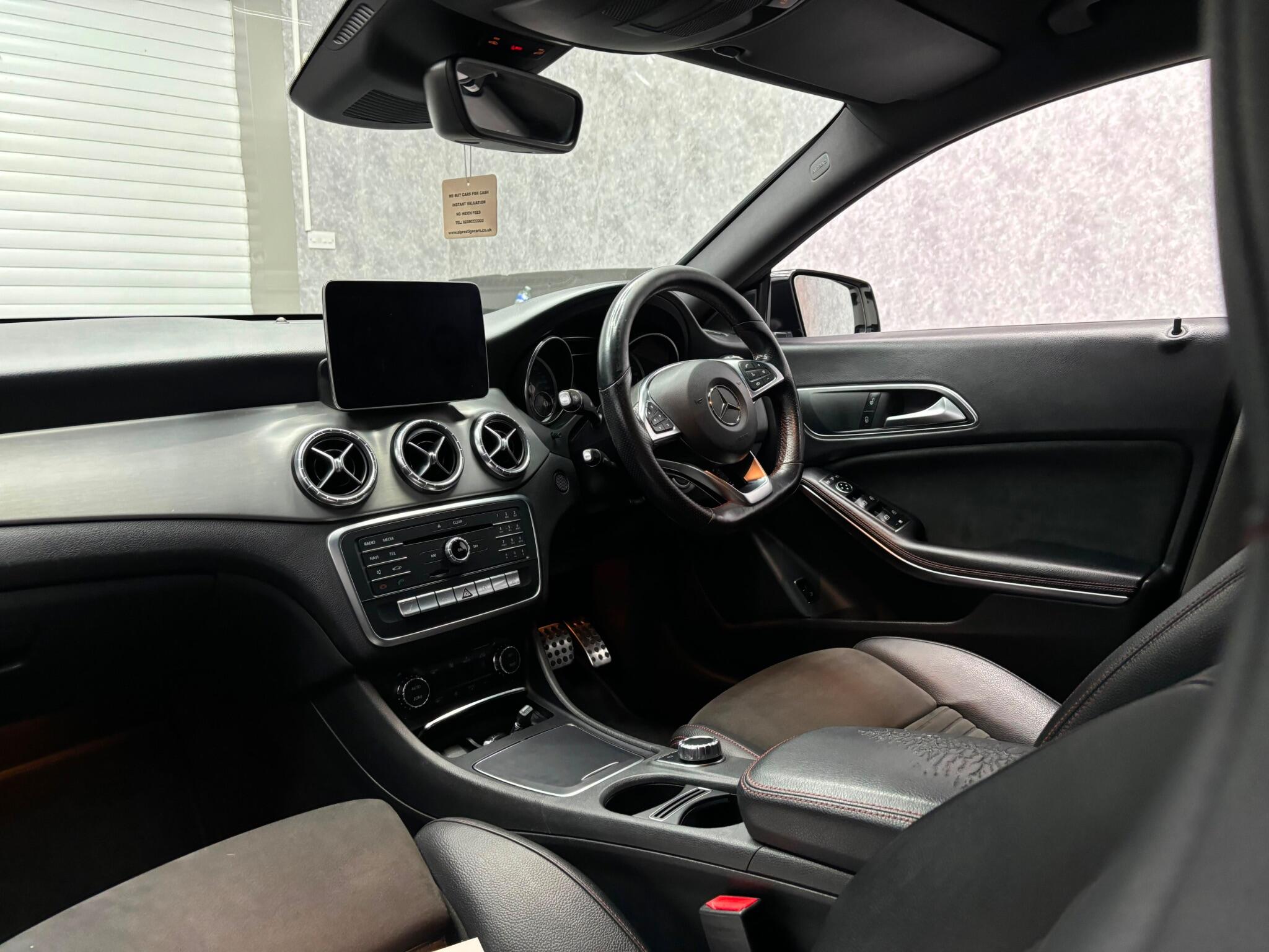 Mercedes-Benz Cla view 5