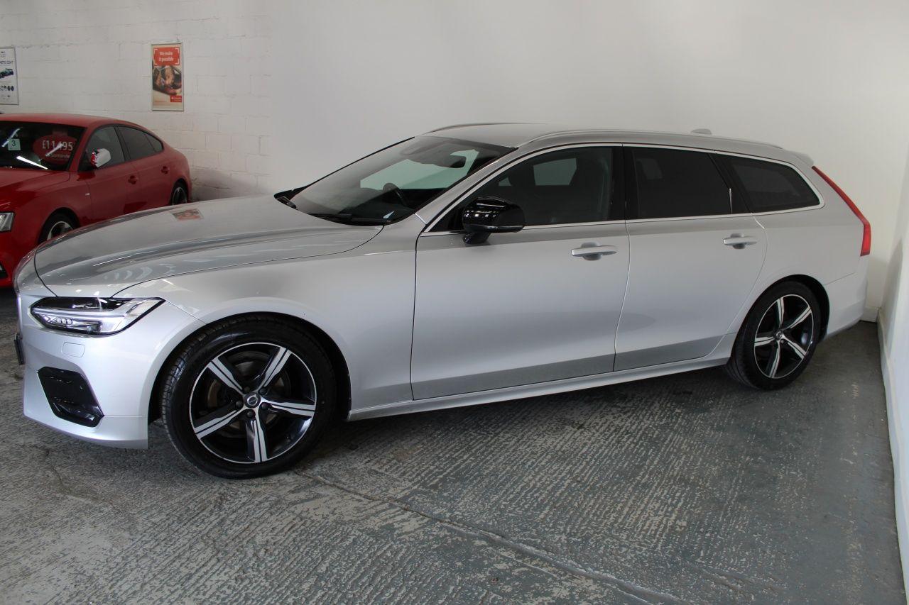 Volvo V90 view 5
