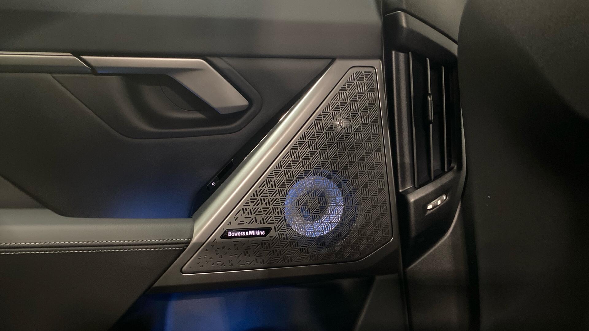 BMW i5 view 26
