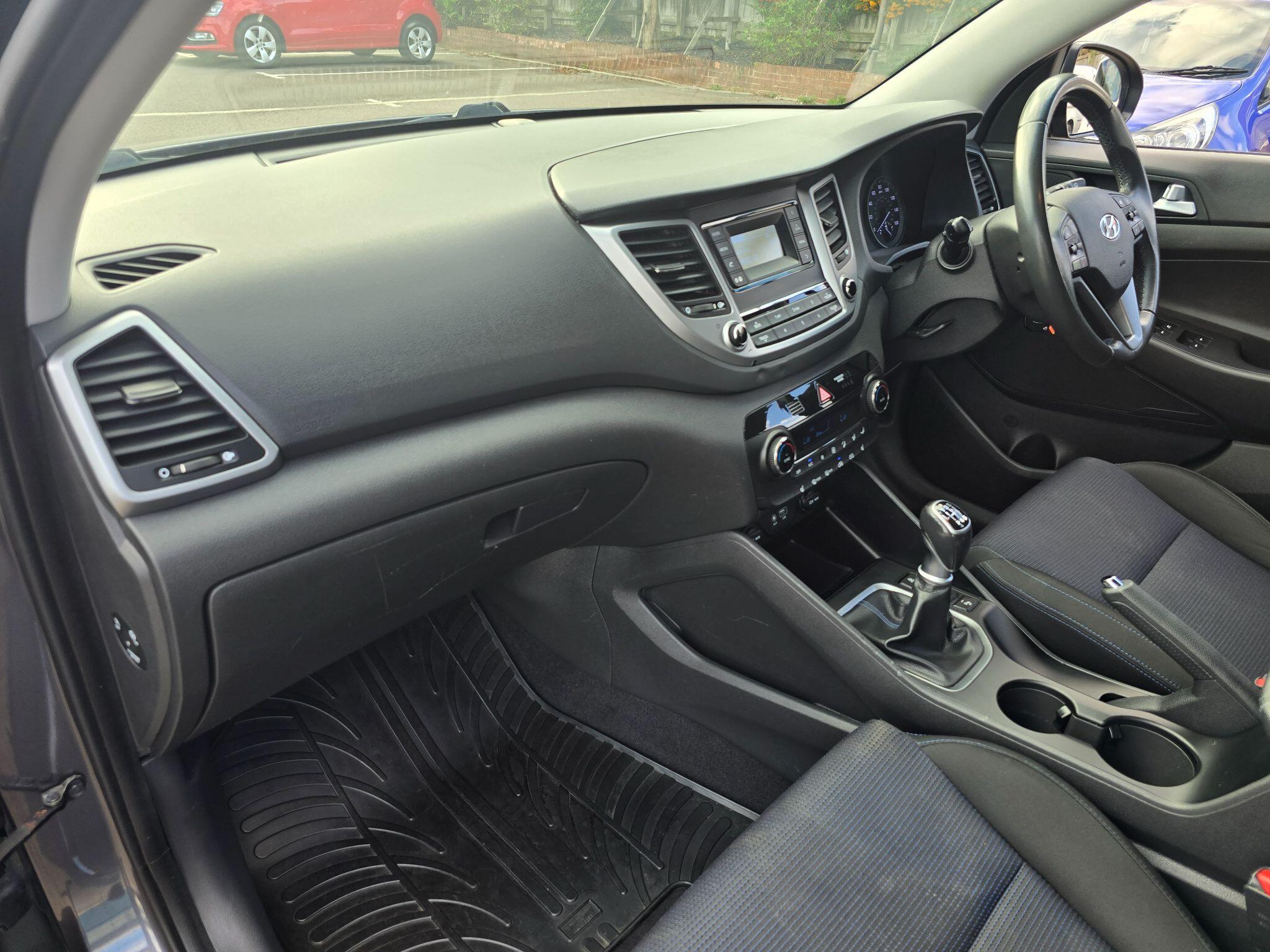 Hyundai Tucson view 37